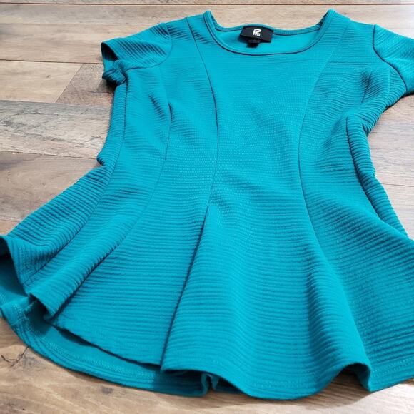 Iz Byer Teal Textured Scoopneck Capped Sleeve Peplum Stretch Pullover Top XS - Picture 6 of 6